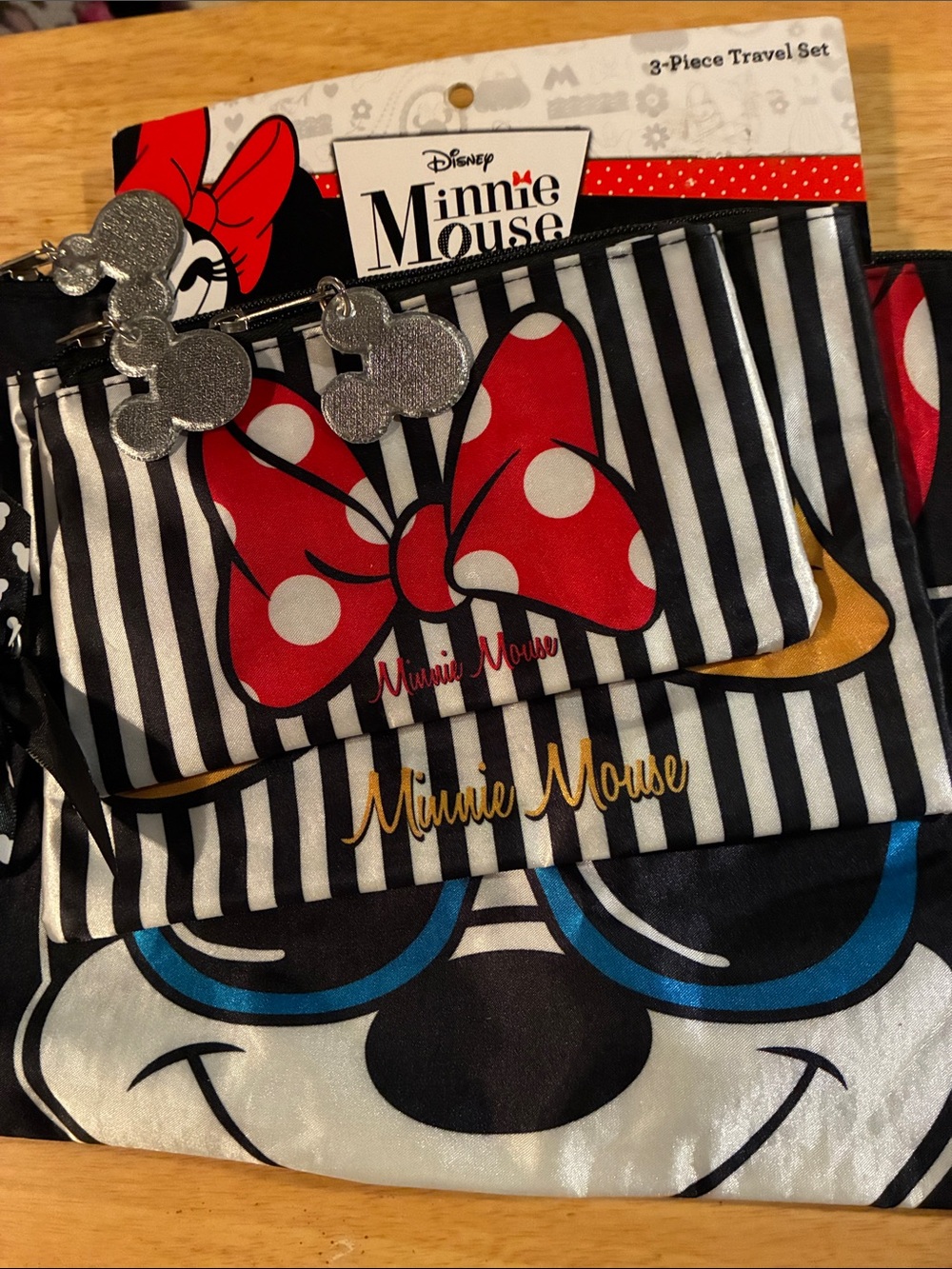 3 Piece Makeup Set – Black, White & Red